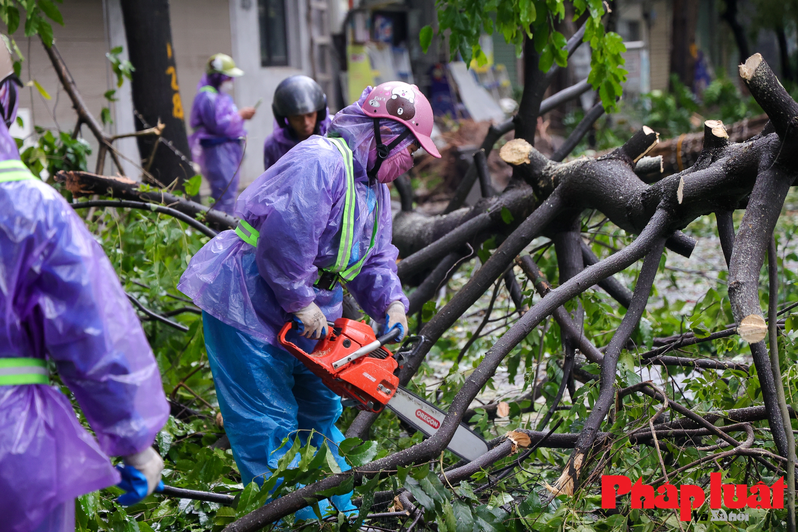 Hà Nội khẩn trương khắc phục hậu quả sau bão số 3