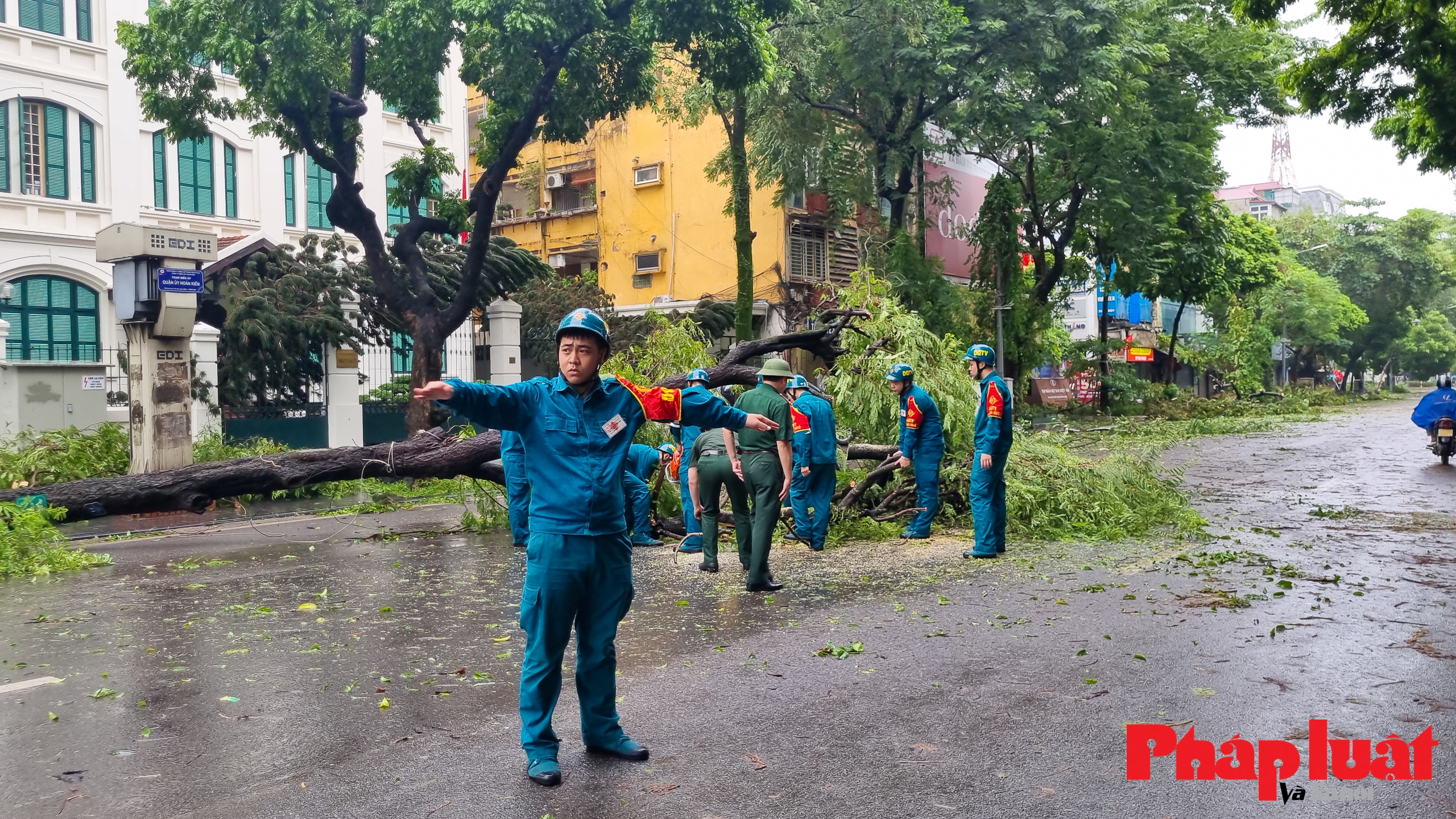 Hà Nội khẩn trương khắc phục hậu quả sau bão số 3