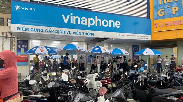 VinaPhone nhanh chóng đảm bảo liên lạc sau bão