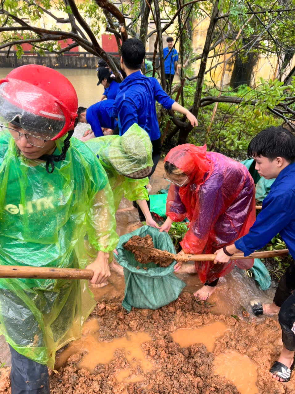 Hà Nội: tuổi trẻ Quốc Oai 