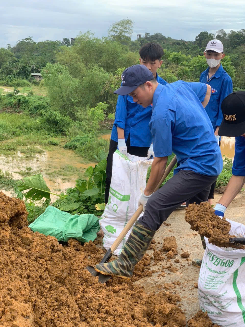 Hà Nội: tuổi trẻ Quốc Oai 