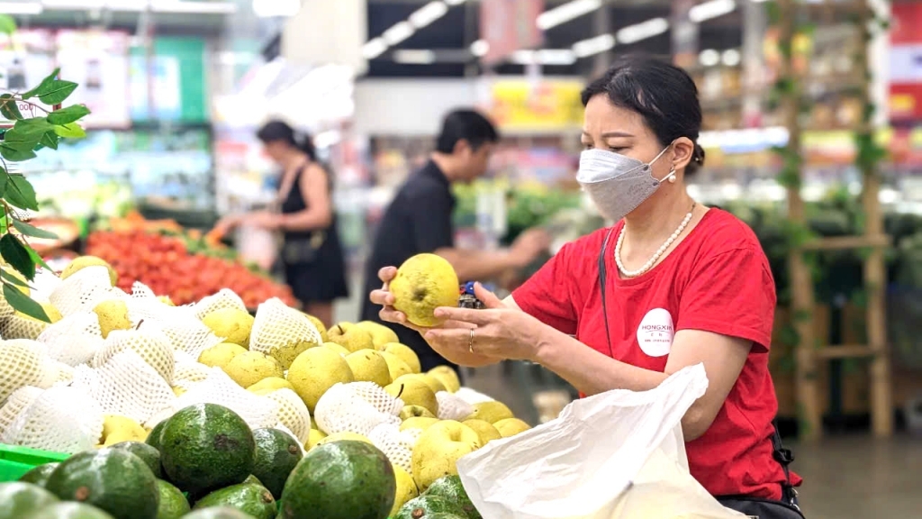 Dồi dào nguồn cung hàng hóa cho thị trường phía Bắc sau bão