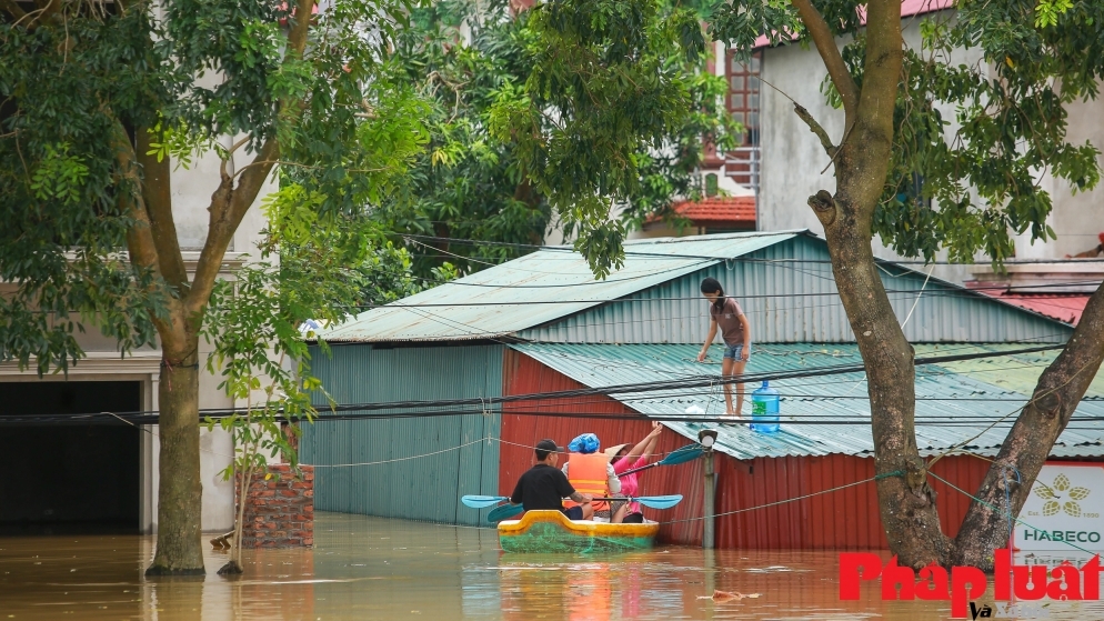 Ưu tiên tối đa cho thúc đẩy tăng trưởng, tập trung cao độ khắc phục hậu quả bão số 3