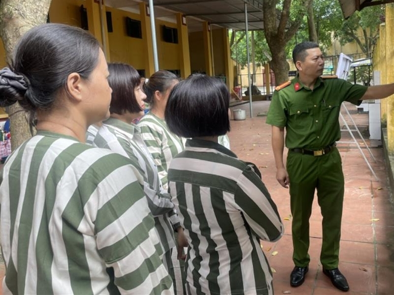 Bộ Công an đề xuất đeo máy giám sát điện tử đối với người đang hưởng án treo