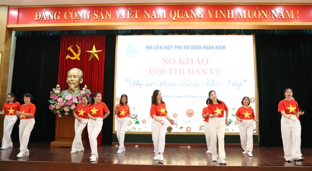 Quận Hoàn Kiếm: sơ khảo hội thi dân vũ 