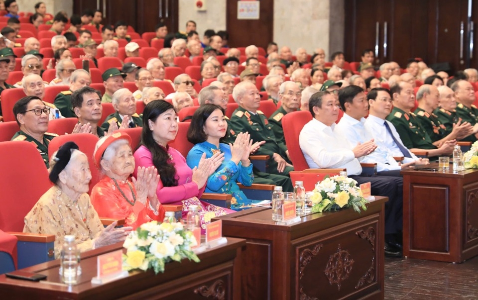 Lãnh đạo Trung ương và TP Hà Nội tham dự cuộc gặp mặt.