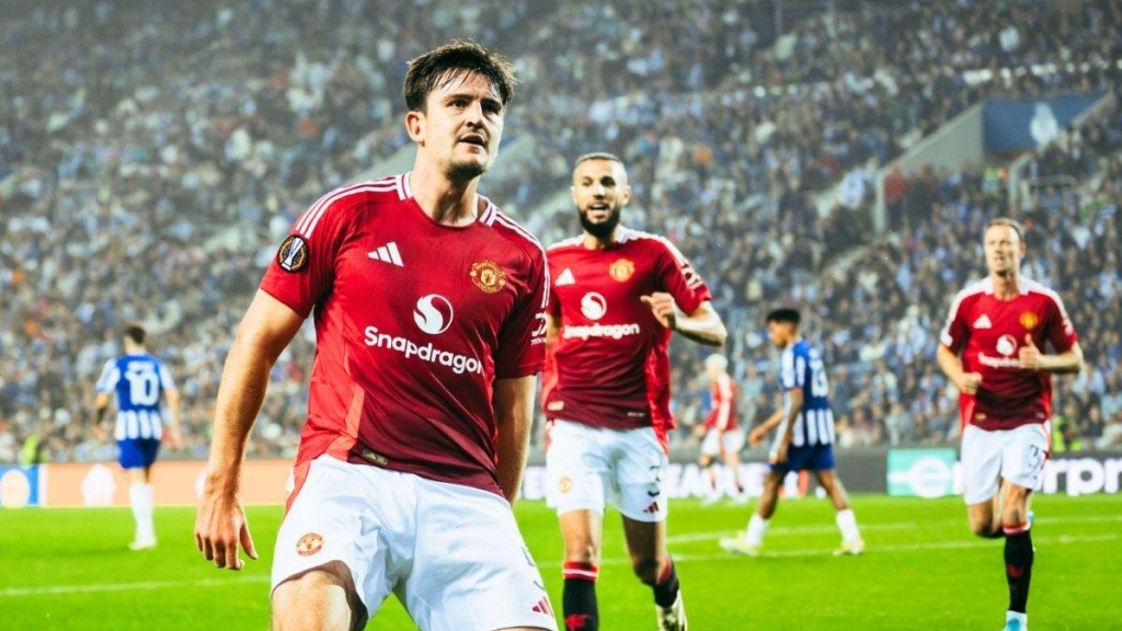 Maguire hóa người hùng, Man Utd hòa may mắn trước Porto