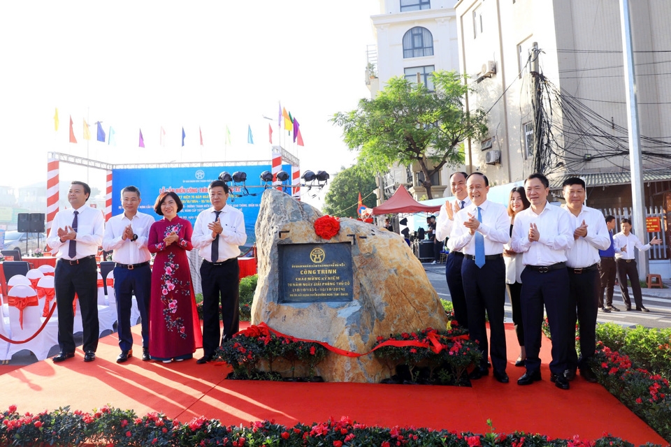 Hà Nội thông xe hai tuyến đường Âu Cơ và Xuân Diệu chào mừng 70 năm Ngày Giải phóng Thủ đô