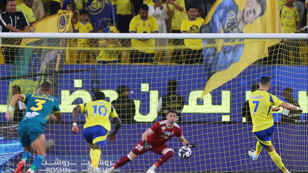 Ronaldo tiếp tục tỏa sáng, Al Nassr thăng hoa tại Saudi Pro League