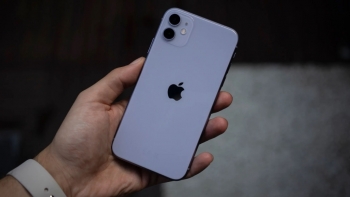 iPhone 11 chính thức bị 