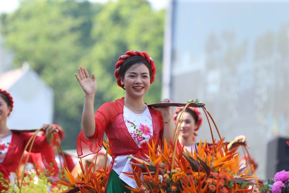 Live: Hào hùng, sôi động chương trình “Ngày hội Văn hóa vì hòa bình”