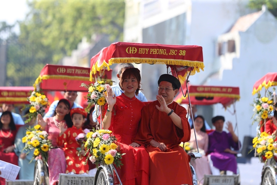 Live: Hào hùng, sôi động chương trình “Ngày hội Văn hóa vì hòa bình”