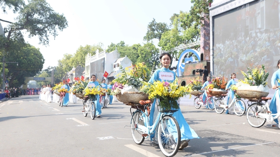 Live: Hào hùng, sôi động chương trình “Ngày hội Văn hóa vì hòa bình”