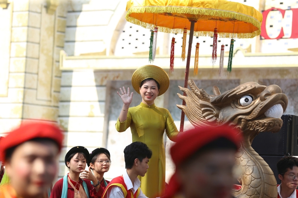 Live: Hào hùng, sôi động chương trình “Ngày hội Văn hóa vì hòa bình”