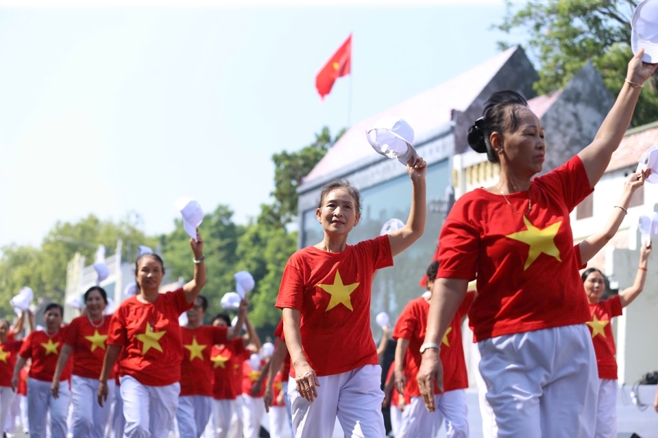 Live: Hào hùng, sôi động chương trình “Ngày hội Văn hóa vì hòa bình”