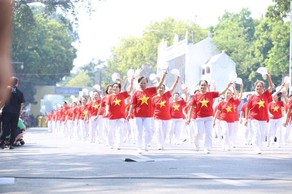 Live: Hào hùng, sôi động chương trình “Ngày hội Văn hóa vì hòa bình”