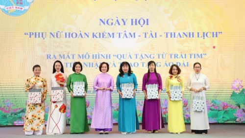 Nhiều hoạt động ý nghĩa tại Ngày hội phụ nữ Hoàn Kiếm “Tâm - Tài - Thanh lịch” 2024