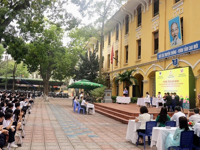 Hà Nội: sôi nổi hoạt động tuyên truyền pháp luật thông qua mô hình phiên tòa giả định tại trường học