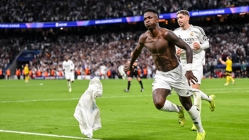 Vinicius lập hát-trick, Real Madrid ngược dòng kinh điển trước Dortmund