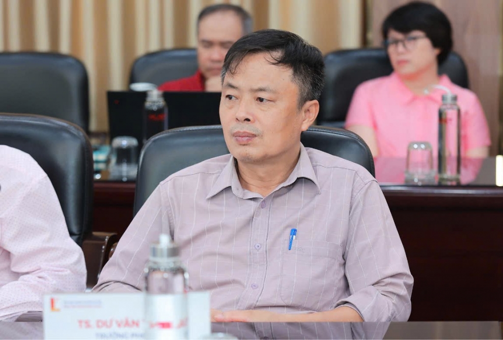 TS. Dư Văn Toán, Viện Khoa học Môi trường, Biển và Hải đảo, Bộ Tài nguyên và Môi trường