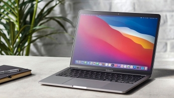 Apple hé lộ thời điểm ra mắt MacBook Pro mới với thiết kế lột xác hoàn toàn