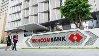 Techcombank được S&P Global Ratings xếp hạng “BB-” triển vọng “Ổn định”