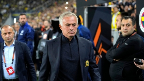 Jose Mourinho sắp tái xuất tại Premier League