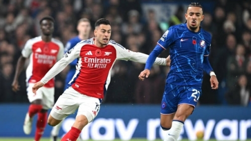 Chelsea hòa Arsenal trong trận đôi công mãn nhãn tại Stamford Bridge