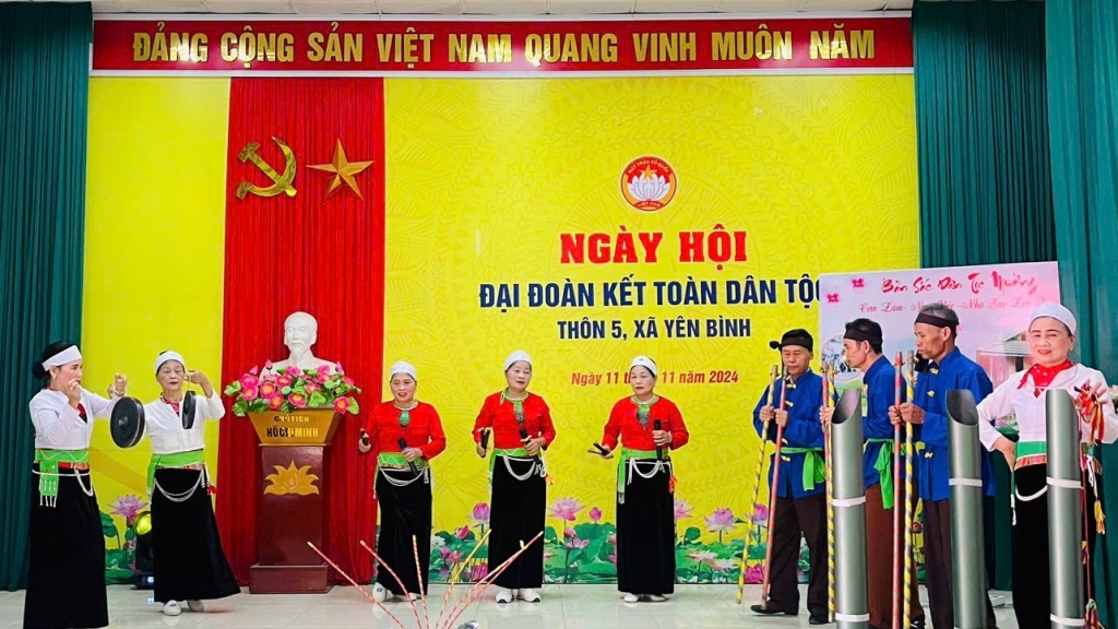 Tưng bừng Ngày hội Đại đoàn kết toàn dân tộc tại xã Yên Bình, huyện Thạch Thất