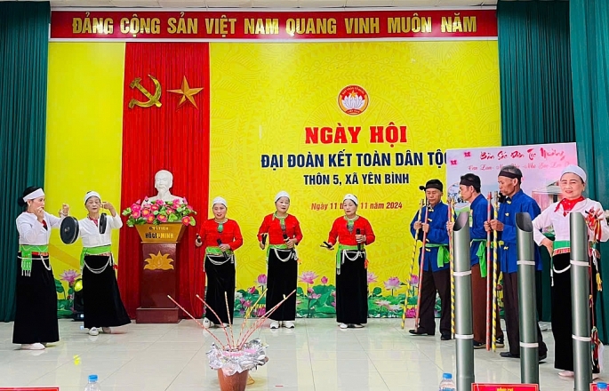 Tưng bừng Ngày hội Đại đoàn kết toàn dân tộc tại xã Yên Bình, huyện Thạch Thất