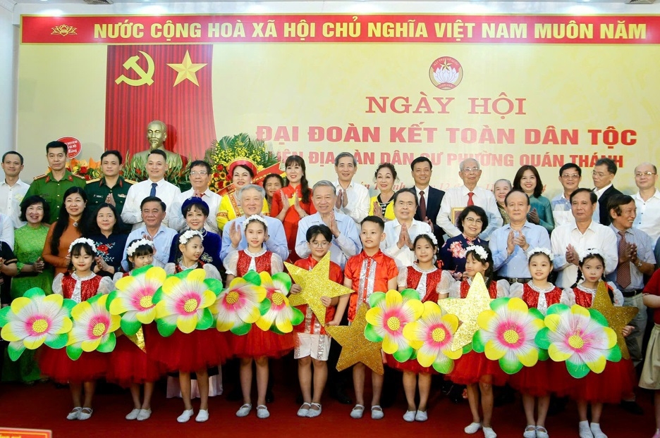 Tổng Bí thư Tô Lâm dự Ngày hội Đại đoàn kết tại phường Quán Thánh, quận Ba Đình