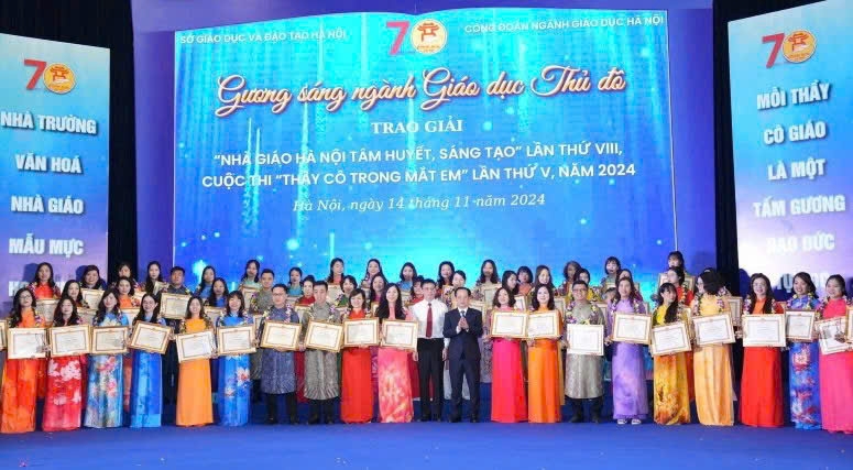 Hà Nội trao giải thưởng 