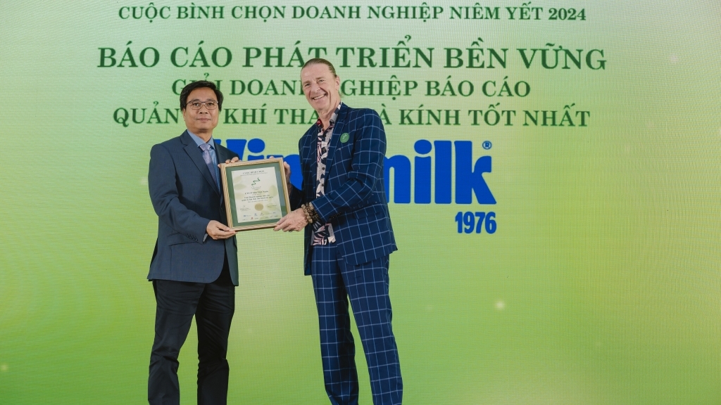 Vinamilk nhận loạt giải thưởng về quản trị và phát triển bền vững