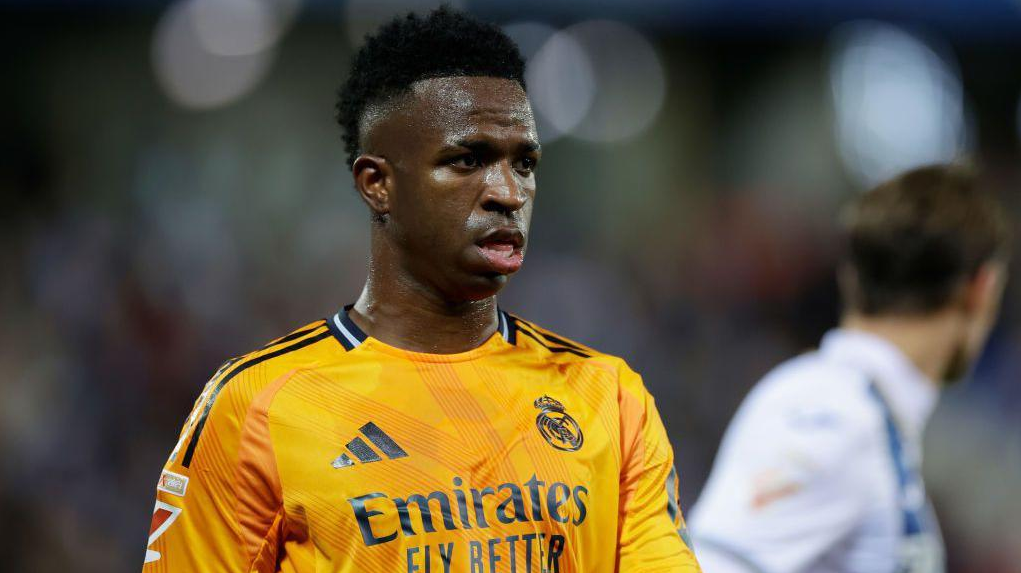 Real Madrid nhận tin sét đánh từ Vinicius trước đại chiến với Liverpool