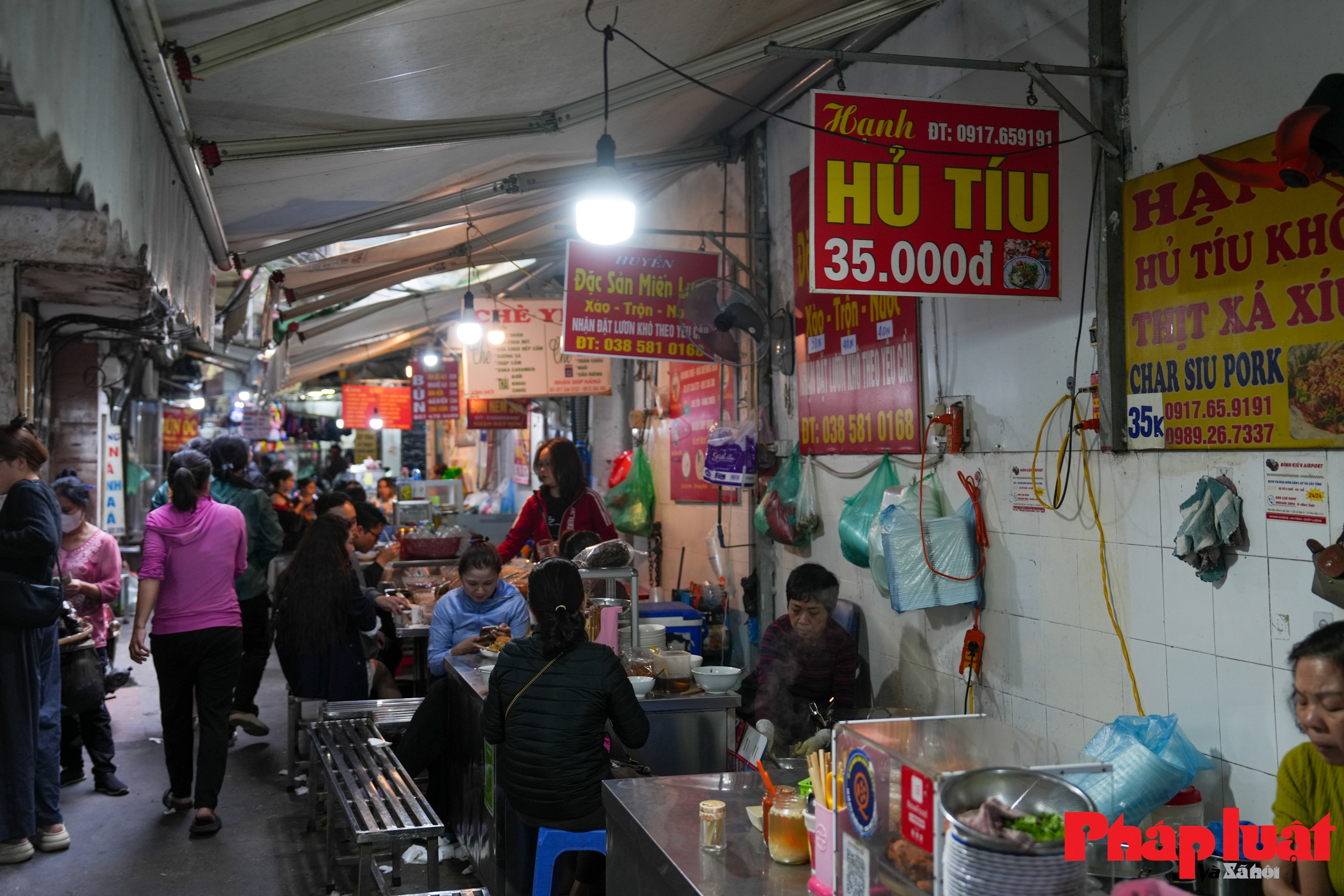 Cầm 100 nghìn khám phá “Food Tour” Hà Nội tại con ngõ nhỏ giữa phố cổ