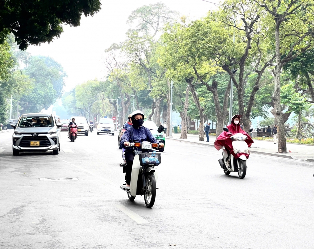 Dự báo thời tiết 7/12: Bắc Bộ trời chuyển rét; Trung Bộ, Nam Bộ mưa rào và dông. Ảnh: Vân Lê