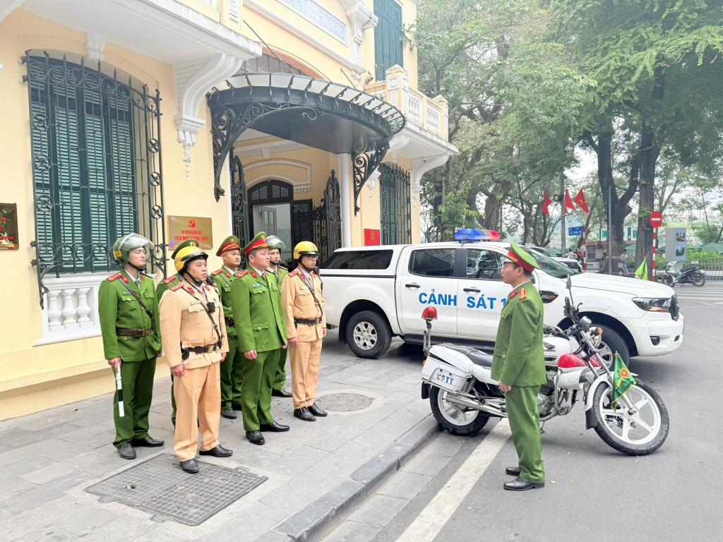 mở đợt cao điểm bảo đảm trật tự an toàn giao thông dịp Tết