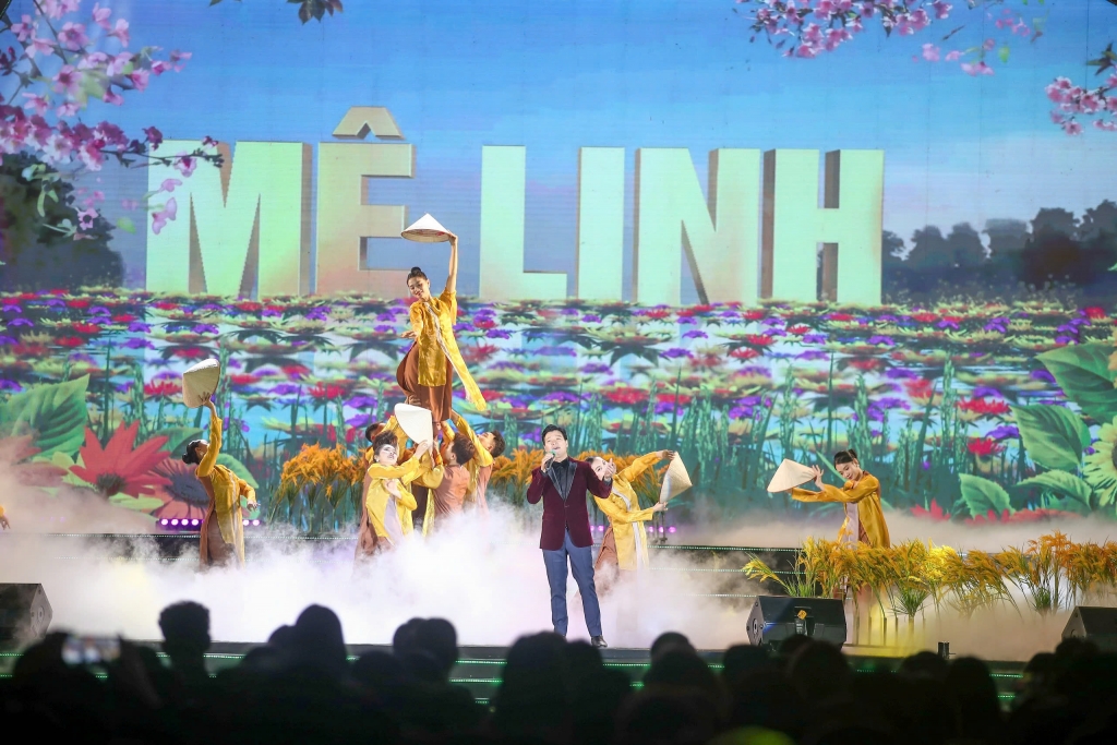 Khai mạc Festival Hoa Mê Linh năm 2024 - Lễ hội hoa lớn nhất miền Bắc