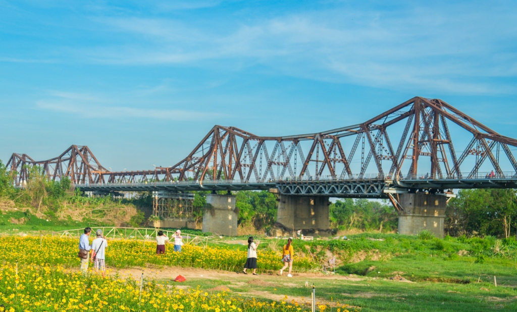 Công trình “Bến hoa Phúc Xá” thuộc địa bàn phường Phúc Xá, quận Ba Đình, Hà Nội Ảnh: Triệu Tâm