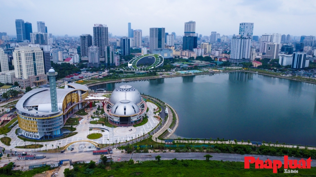 Kinh tế Thủ đô đủ tiềm lực, vị thế để bước vào Kỷ nguyên mới - Kỷ nguyên vươn mình của dân tộc (Cung Thiếu nhi Hà Nội khánh thành và sử dụng tháng 10/2024). Ảnh: Khánh Huy 