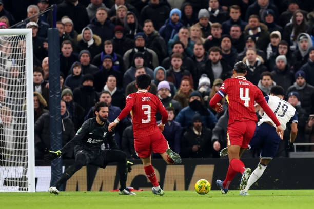 Liverpool thất bại trước Tottenham tại bán kết Carabao Cup