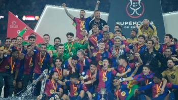 Barcelona đè bẹp Real Madrid để vô địch Siêu cúp Tây Ban Nha 2025