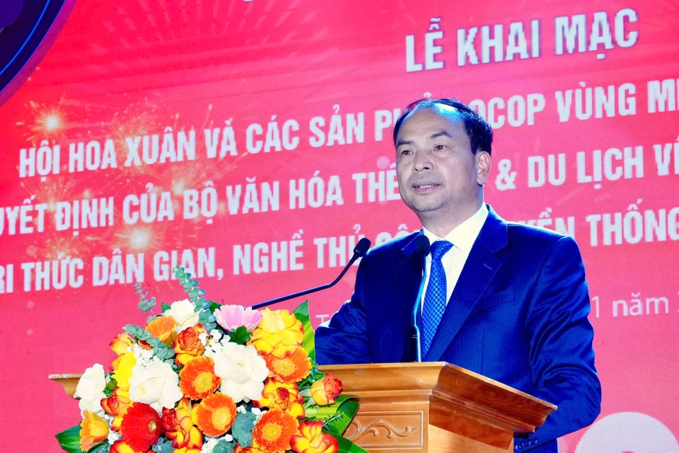 Khai mạc Hội hoa Xuân và các sản phẩm OCOP vùng miền Xuân Ất Tỵ 2025