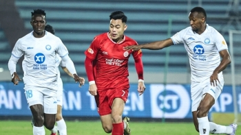 Vắng Xuân Son, Nam Định tiếp tục rơi bế tắc tại V-League