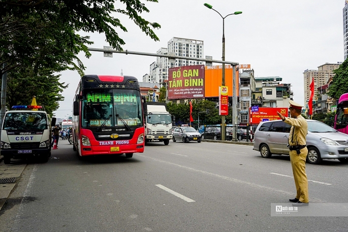 Triệt để xử lý xe khách chạy “rùa bò” dịp giáp Tết