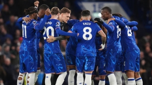 Chelsea ngược dòng kịch tính để trở lại top 4 Premier League