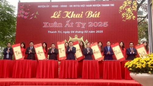 Phó Chủ tịch UBND Thành phố Hà Minh Hải dự lễ Khai bút tại huyện Thanh Trì