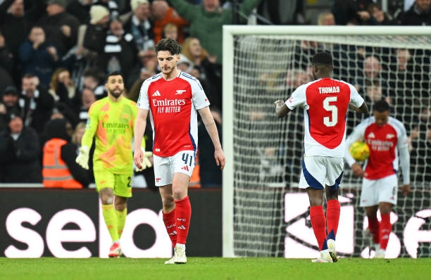 Arsenal thảm bại trước Newcastle: giấc mơ Carabao Cup tan vỡ