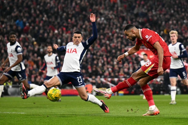 Đè bẹp Tottenham, Liverpool lập kỷ lục lần thứ 15 vào chung kết League Cup