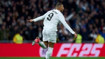 Mbappe ghi bàn, Real Madrid thoát thua trong trận derby Madrid